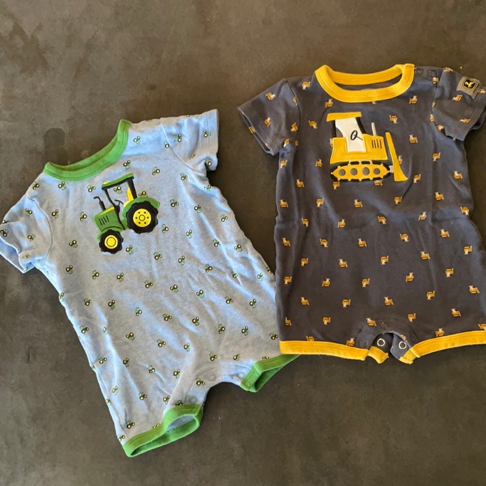 Two John Deere outfits